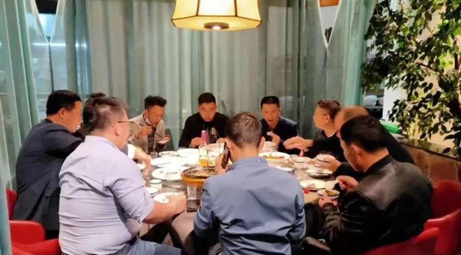 學員聚餐、討論交流