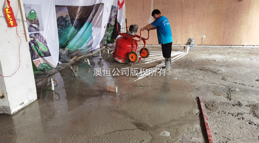 厚層自流平水泥可作無機(jī)磨石的抗裂層