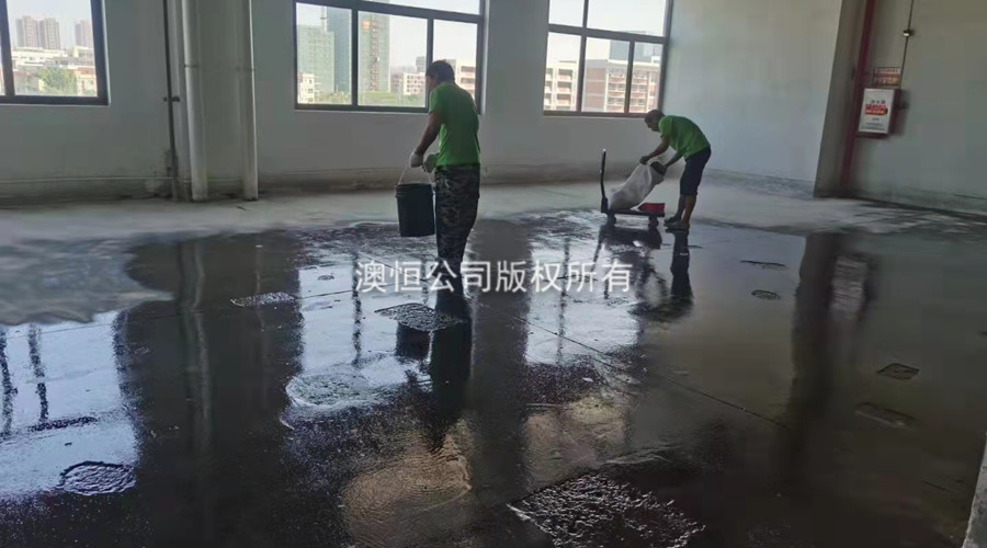 基礎(chǔ)地面環(huán)氧撒砂處理 基礎(chǔ)地面環(huán)氧撒砂處理