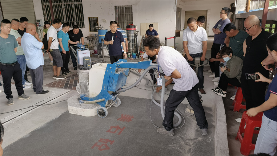 研磨修補實操現(xiàn)場